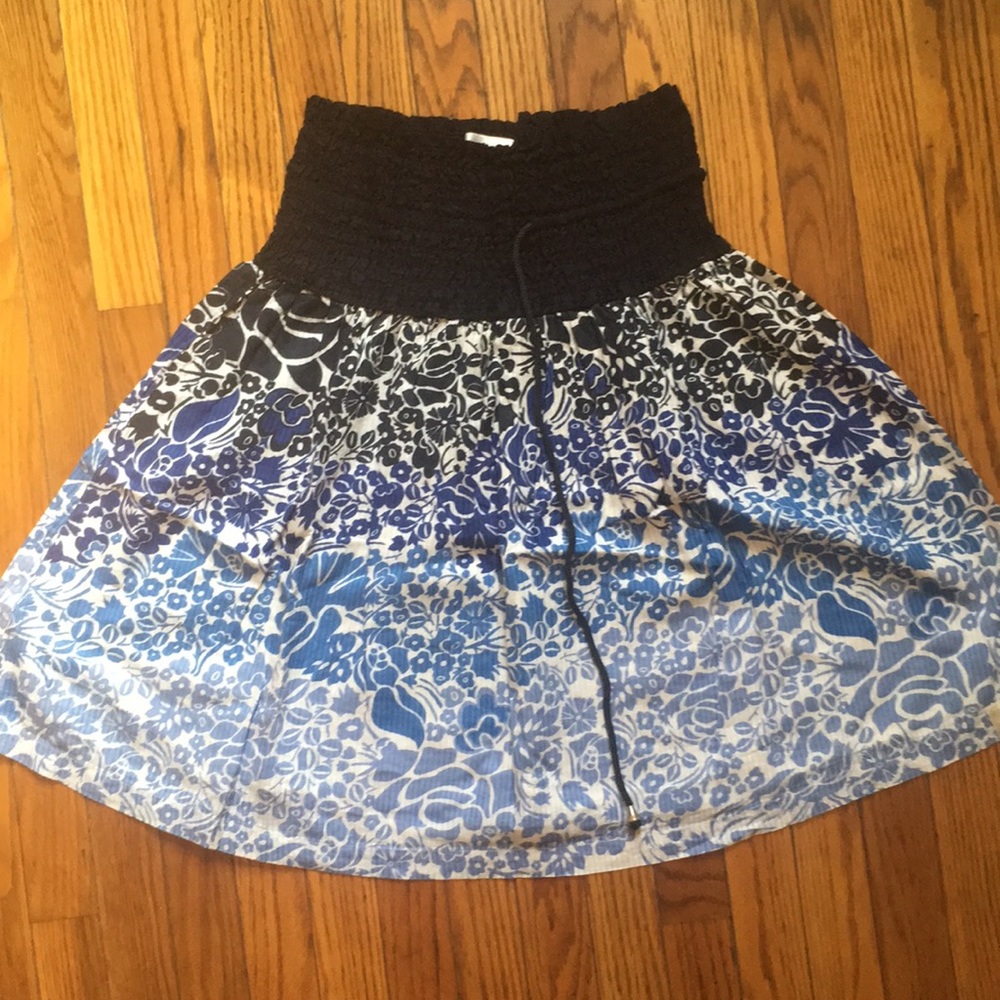 Dept cute skirt M/L floral print